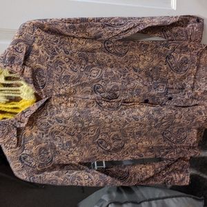 4 for $10 // Long sleeve paisley shirt